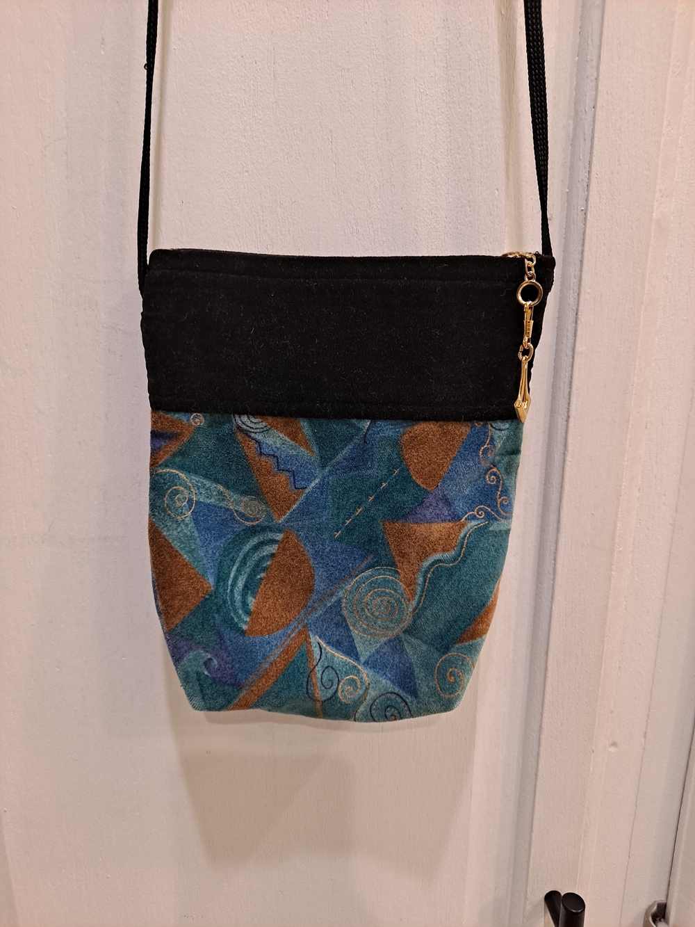 Un-Tamed Tapestries Black Teal Patterned Geometric Velvet Crossbody Bag